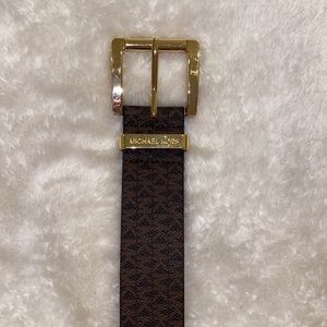 Brown and Gold Michaels Kors Belt.